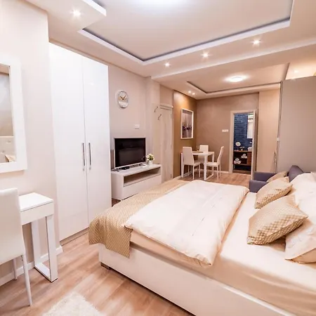 Lejlighed Ivi Place