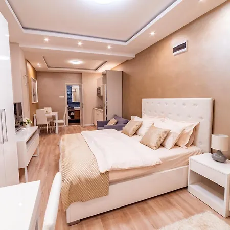 Ivi Place Appartement *